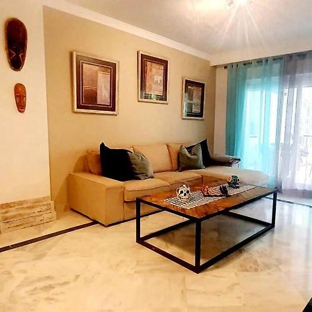 Apartamento Deluxe Puerto Banus Lägenhet Marbella Exteriör bild
